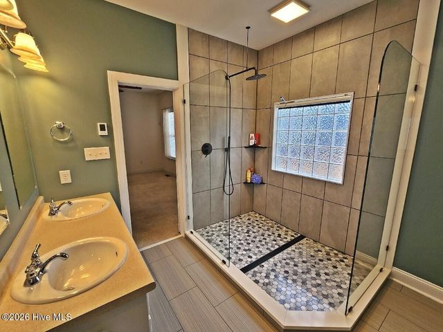 7 Edgewater Drive, Smithfield, NC 27577