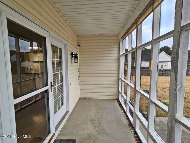 7 Edgewater Drive, Smithfield, NC 27577