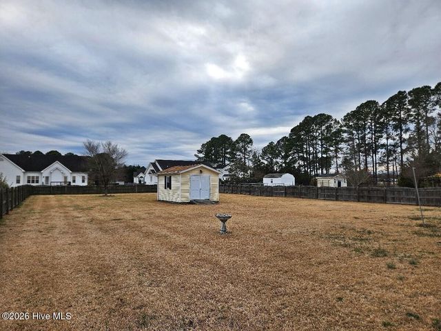 7 Edgewater Drive, Smithfield, NC 27577