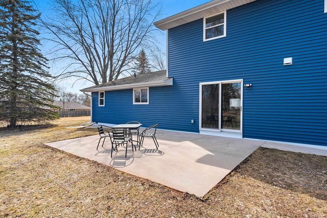 1490 FERNANDO DRIVE, De Pere, WI 54115