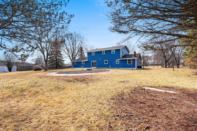 1490 FERNANDO DRIVE, De Pere, WI 54115