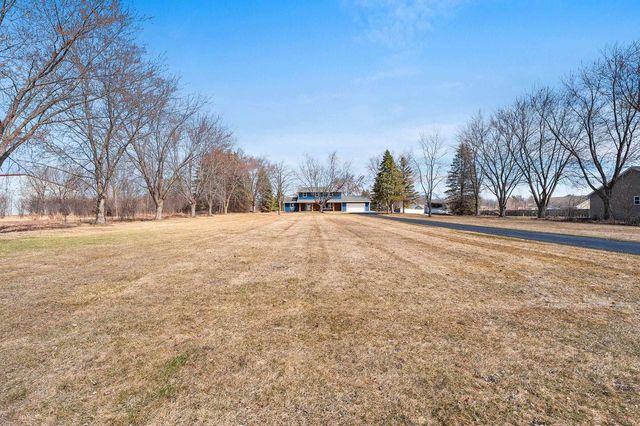 1490 FERNANDO DRIVE, De Pere, WI 54115