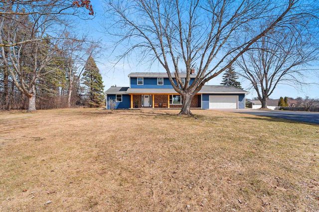 1490 FERNANDO DRIVE, De Pere, WI 54115
