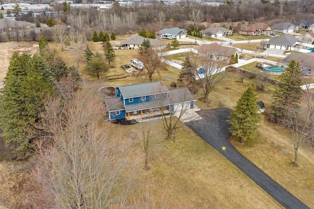 1490 FERNANDO DRIVE, De Pere, WI 54115