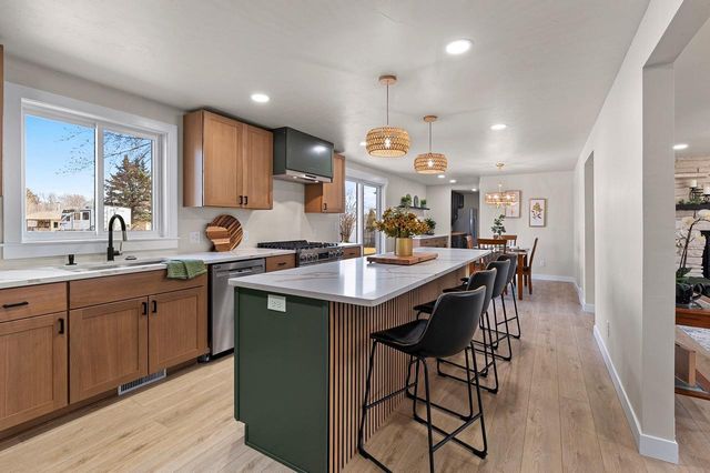 1490 FERNANDO DRIVE, De Pere, WI 54115