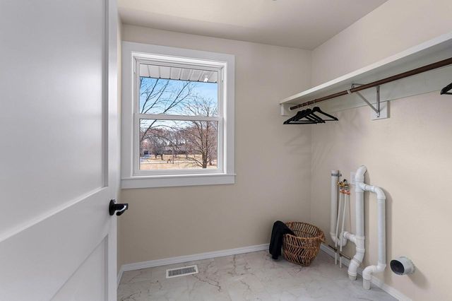 1490 FERNANDO DRIVE, De Pere, WI 54115