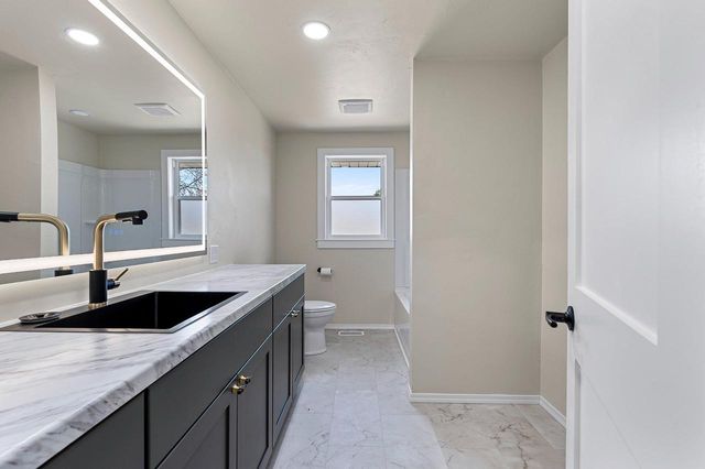 1490 FERNANDO DRIVE, De Pere, WI 54115