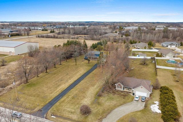 1490 FERNANDO DRIVE, De Pere, WI 54115