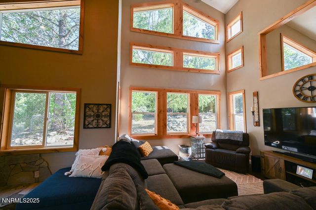 1147 Autumn Hills Road, Gardnerville, NV 89460