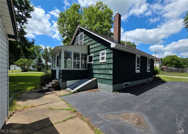 2335 W River Road, Newton Falls, OH 44444