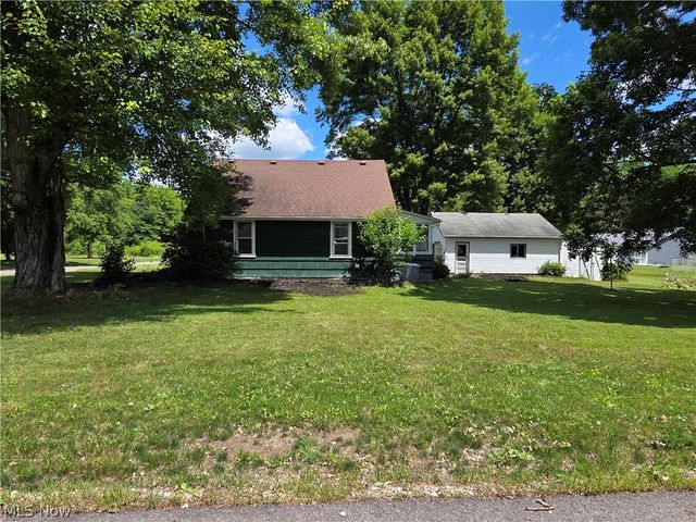 2335 W River Road, Newton Falls, OH 44444