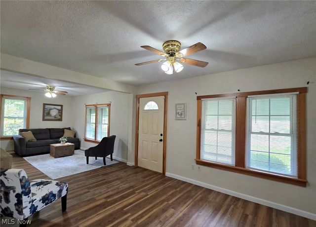 2335 W River Road, Newton Falls, OH 44444
