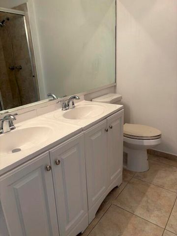 800 Cypress Park Way Unit I1, Pompano Beach, FL 33064