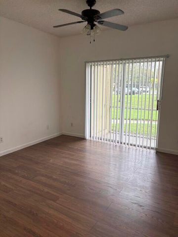 800 Cypress Park Way Unit I1, Pompano Beach, FL 33064