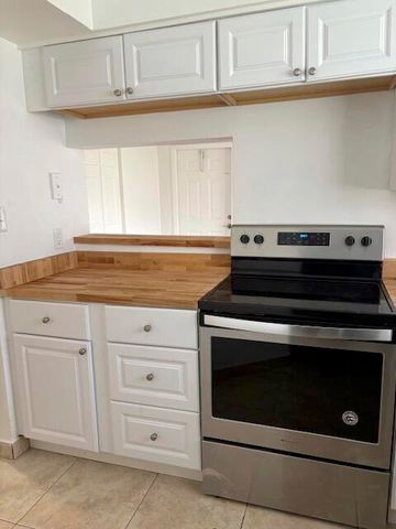 800 Cypress Park Way Unit I1, Pompano Beach, FL 33064