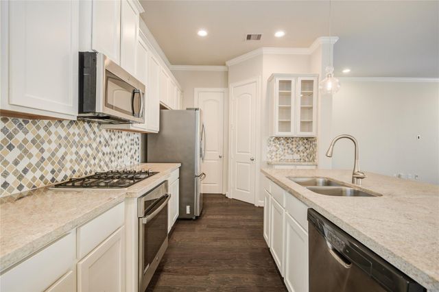 9624 Cambridge Manor Lane, Houston, TX 77045