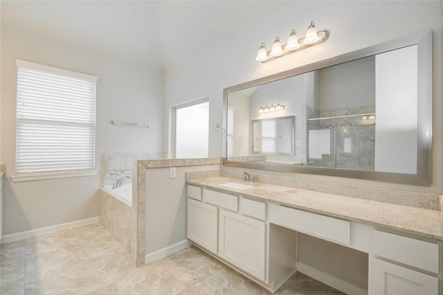 9624 Cambridge Manor Lane, Houston, TX 77045