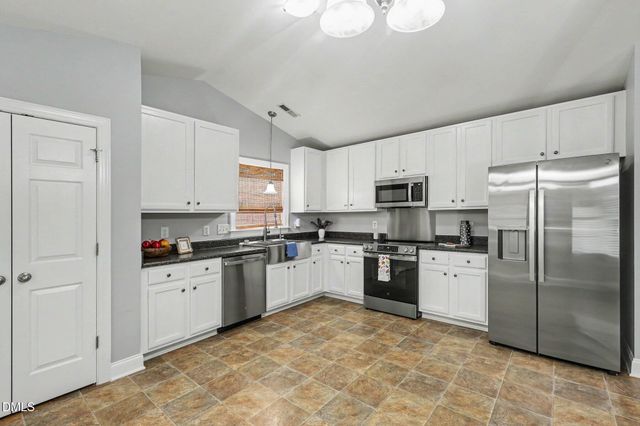 1517 Dexter Ridge Drive, Holly Springs, NC 27540