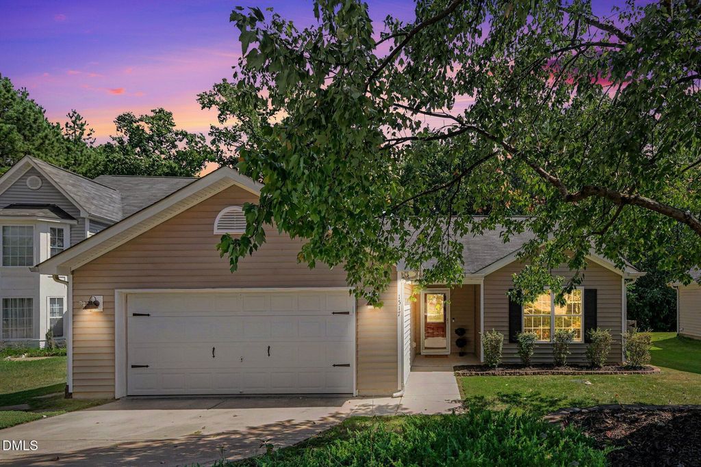 1517 Dexter Ridge Drive, Holly Springs, NC 27540