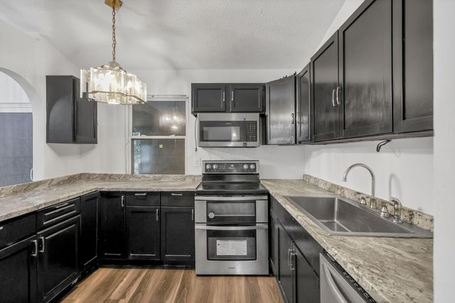 1644 Westmeadow Drive, Columbus, OH 43223