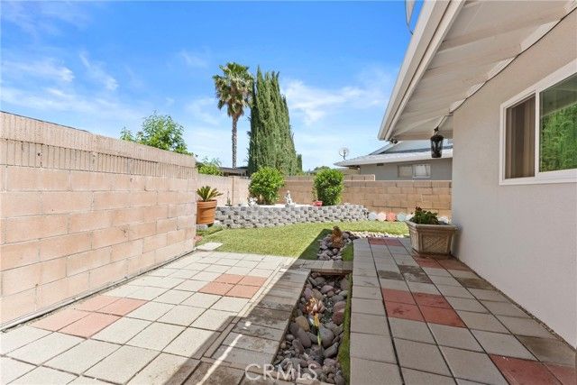 541 Shasta, Hemet, CA 92543