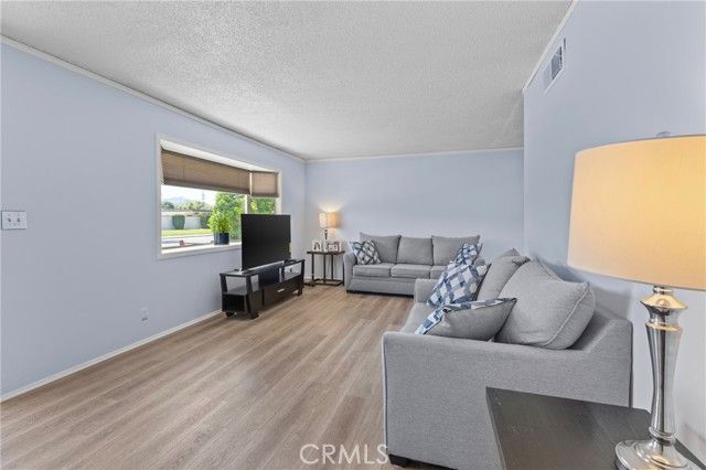 541 Shasta, Hemet, CA 92543