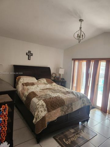 14330 SW 179th Ln, Miami, FL 33177