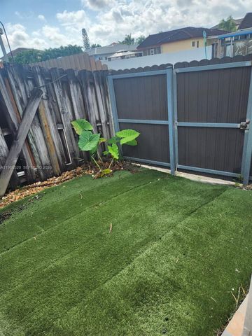 14330 SW 179th Ln, Miami, FL 33177