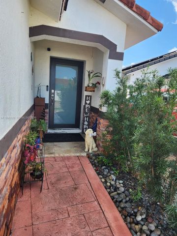 14330 SW 179th Ln, Miami, FL 33177