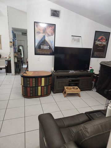 14330 SW 179th Ln, Miami, FL 33177