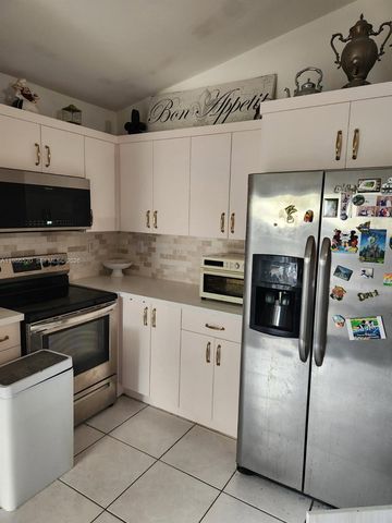 14330 SW 179th Ln, Miami, FL 33177