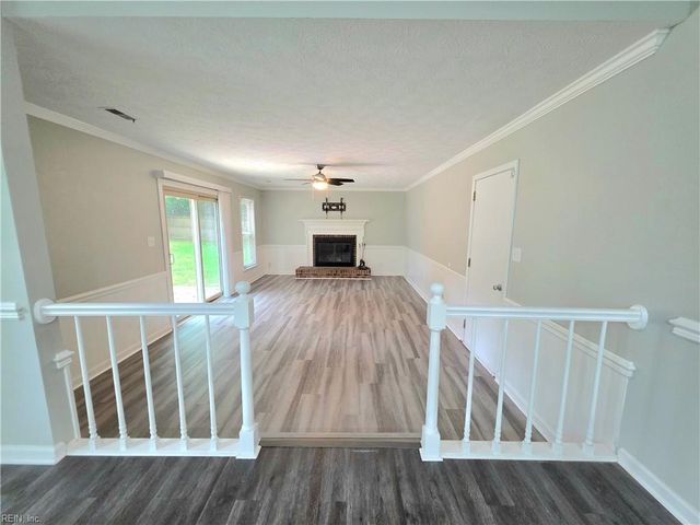 415 Rosewood LN, Yorktown, VA 23692