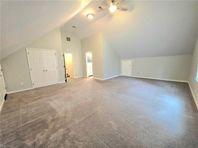 415 Rosewood LN, Yorktown, VA 23692