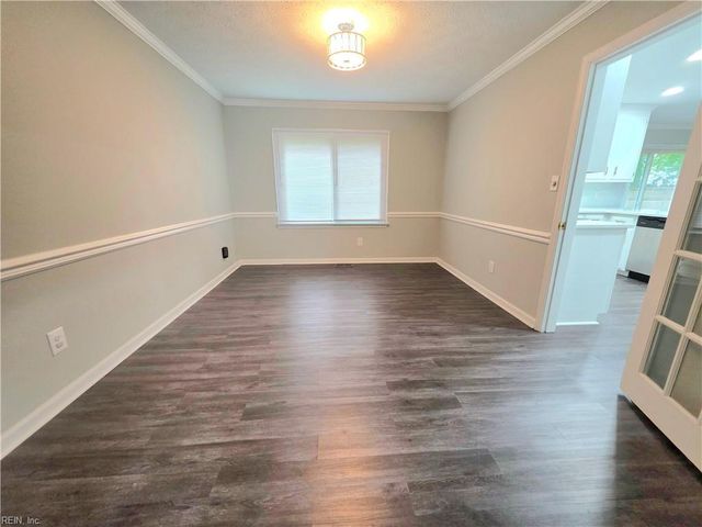 415 Rosewood LN, Yorktown, VA 23692