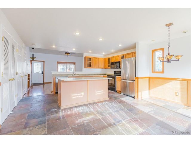 6413 Rockville Dr, Colorado Springs, CO 80923