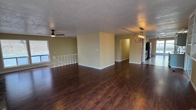 211 Pine knot, Fairfield Bay, AR 72088