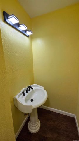 211 Pine knot, Fairfield Bay, AR 72088