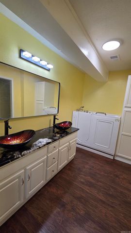 211 Pine knot, Fairfield Bay, AR 72088