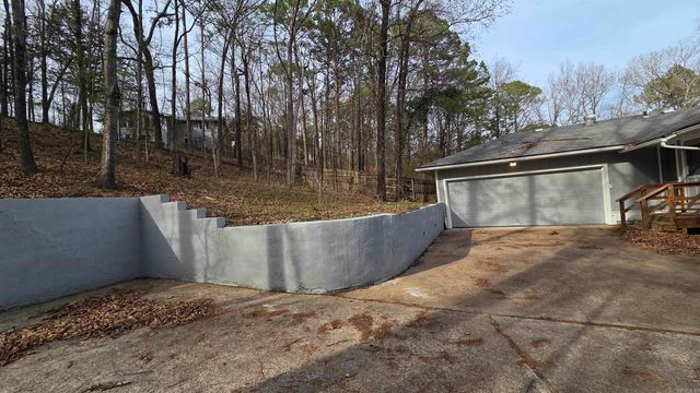 211 Pine knot, Fairfield Bay, AR 72088