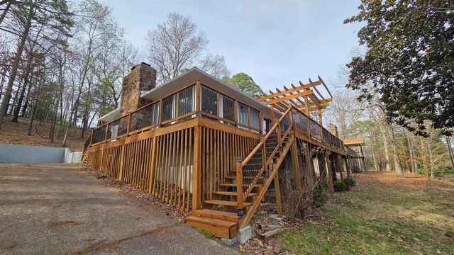 211 Pine knot, Fairfield Bay, AR 72088