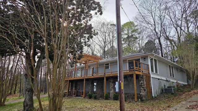 211 Pine knot, Fairfield Bay, AR 72088