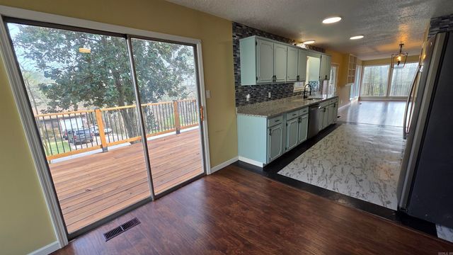 211 Pine knot, Fairfield Bay, AR 72088