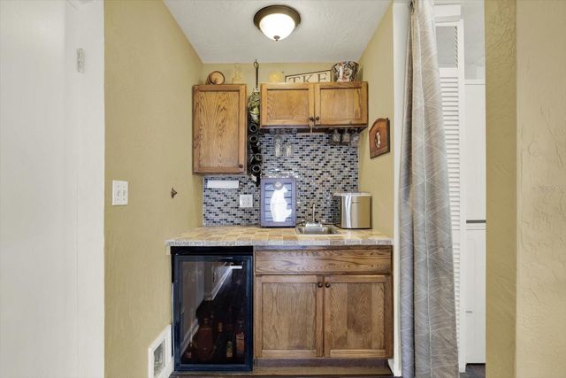 6240 39TH AVENUE N, St Petersburg, FL 33709