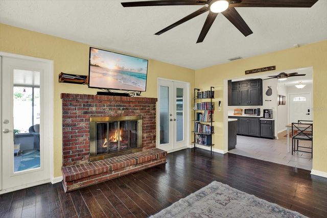 6240 39TH AVENUE N, St Petersburg, FL 33709