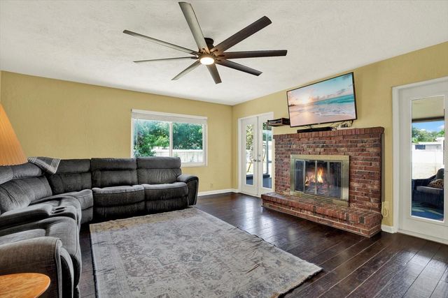 6240 39TH AVENUE N, St Petersburg, FL 33709
