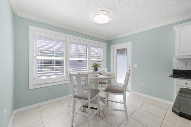 2000 ARDMORE WAY, The Villages, FL 32162