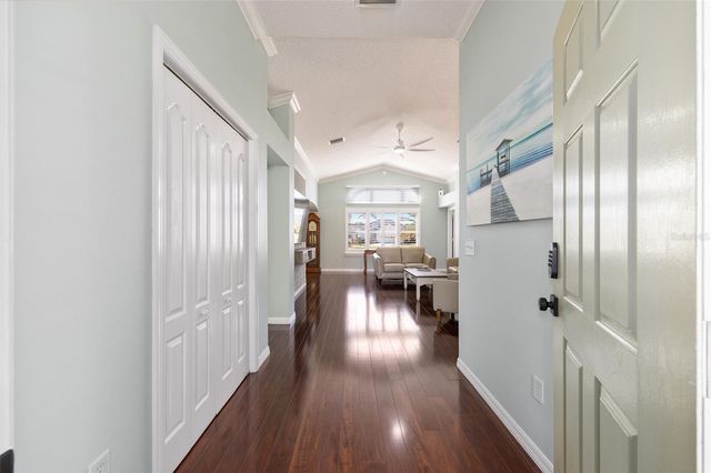 2000 ARDMORE WAY, The Villages, FL 32162