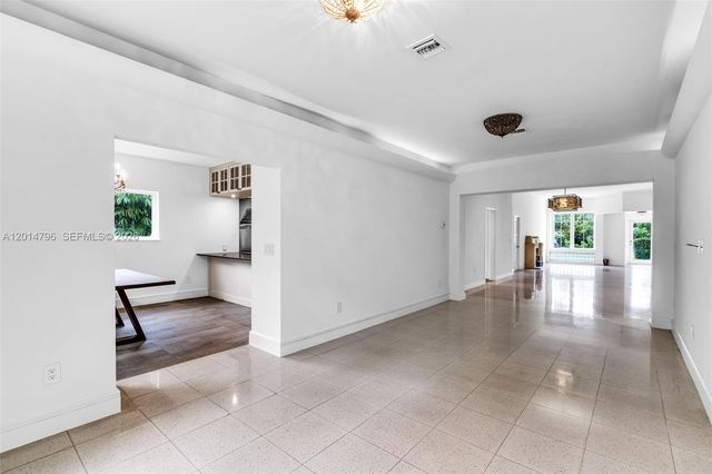 1232 Lenox Ave, Miami Beach, FL 33139