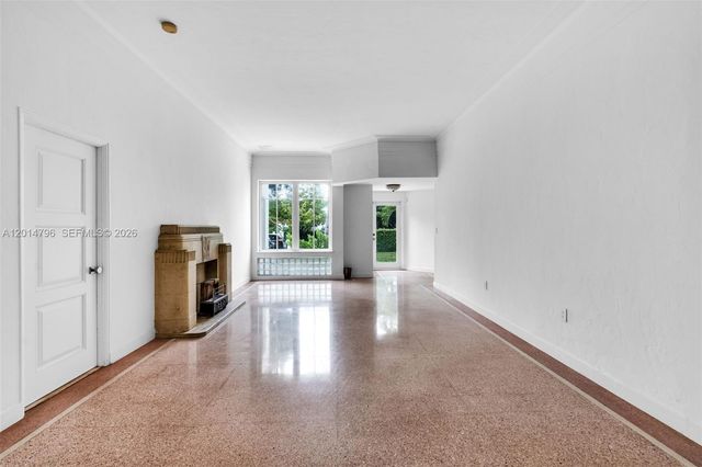 1232 Lenox Ave, Miami Beach, FL 33139