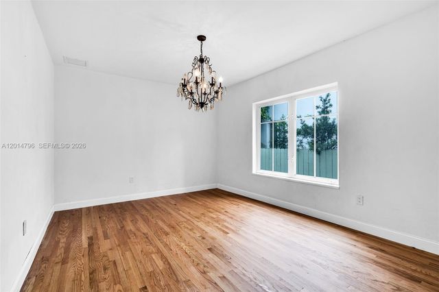 1232 Lenox Ave, Miami Beach, FL 33139